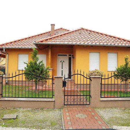 Holiday Home Balatonmariafurdo, Somogy 1 Balatonkeresztúr Kültér fotó