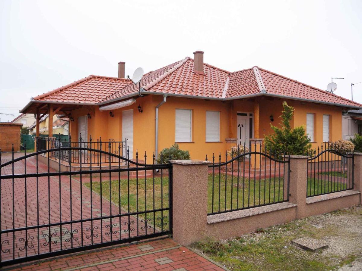 Holiday Home Balatonmariafurdo, Somogy 1 Balatonkeresztúr Kültér fotó